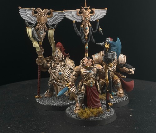 Adeptus custodes combat - adeptus,